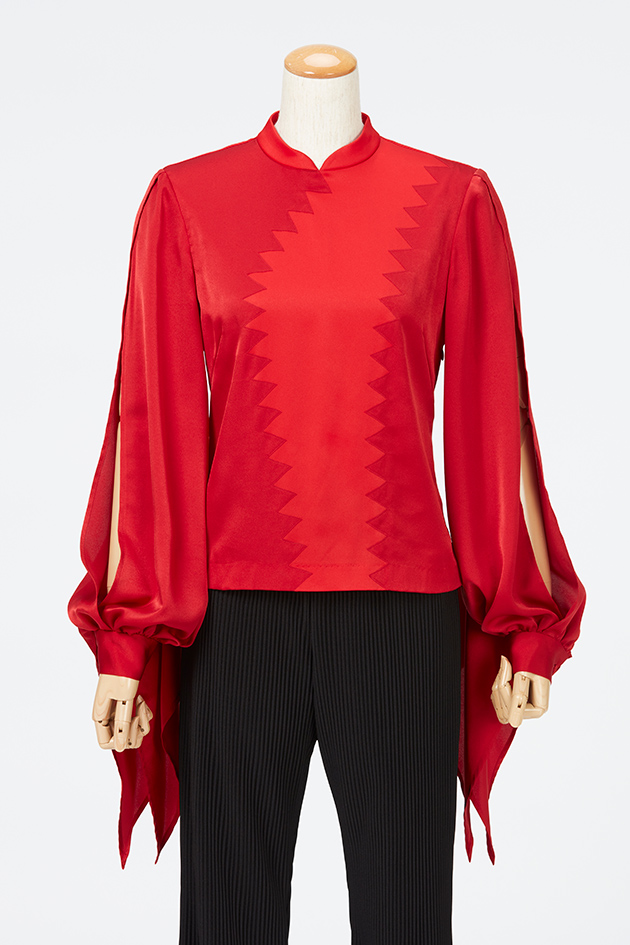 Slit Sleeve Blouse Red / Inspired by Spinning World
