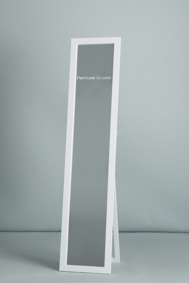 LOGO STAND MIRROR