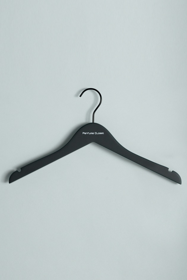 LOGO HANGER