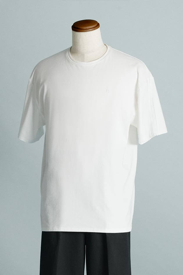 PLEATS SLEEVE TEE / WHITE