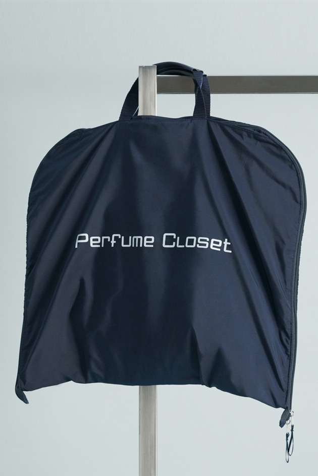 LOGO GARMENT CASE